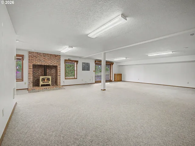 Family Room-Lower