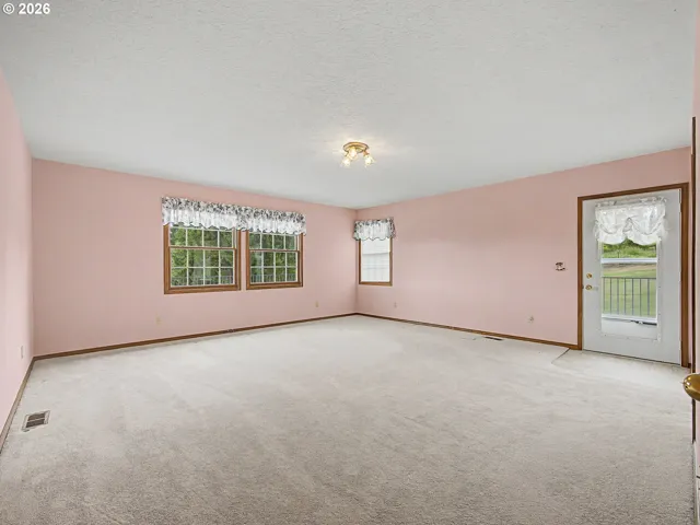 Primary Bedroom-Main