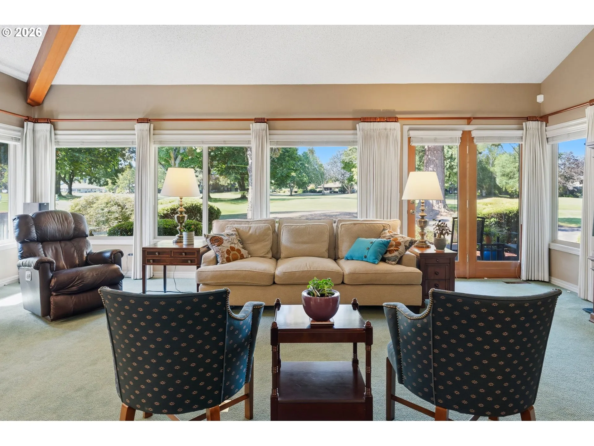 Living Room-Vaulted Ceilings