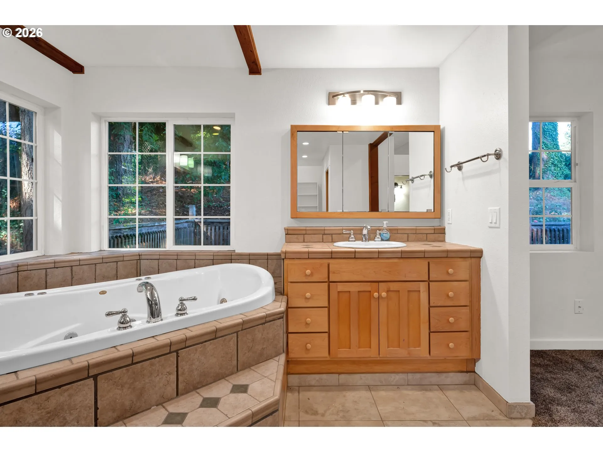En Suite Bathroom-Upper