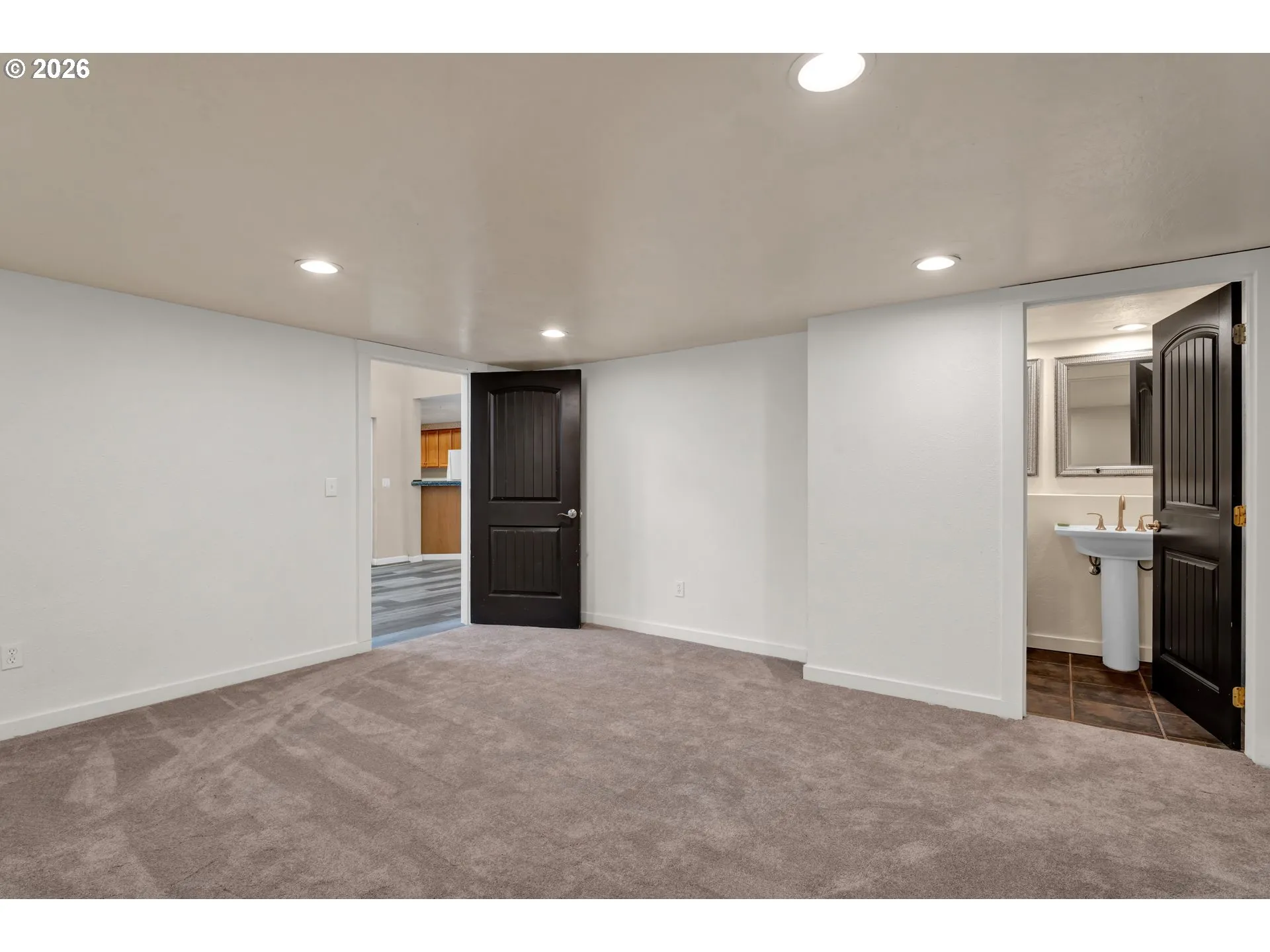 Primary Bedroom-Main