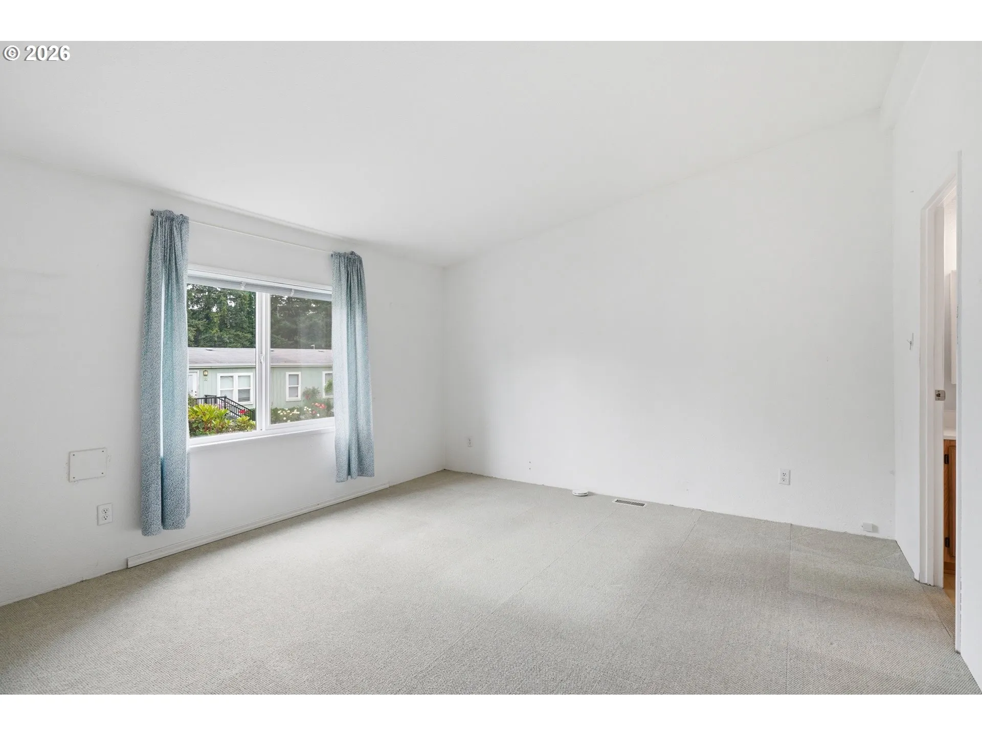 Bedroom, Primary