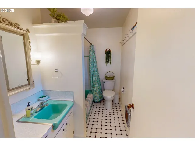 Attached Bathroom #1-Full Bathroom