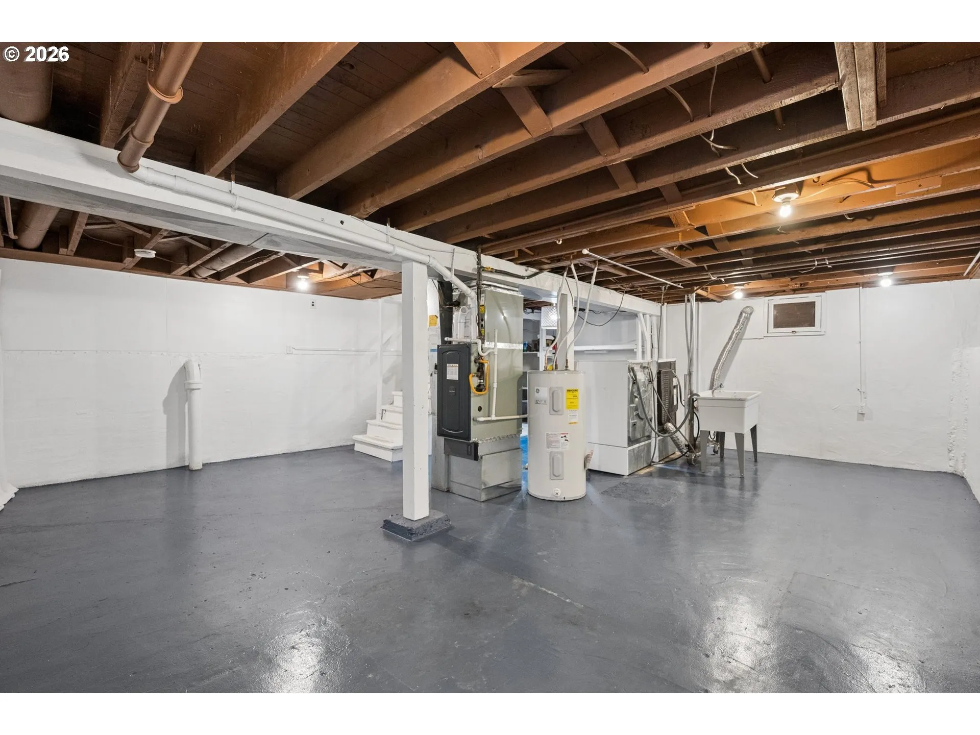Basement-Unfinished