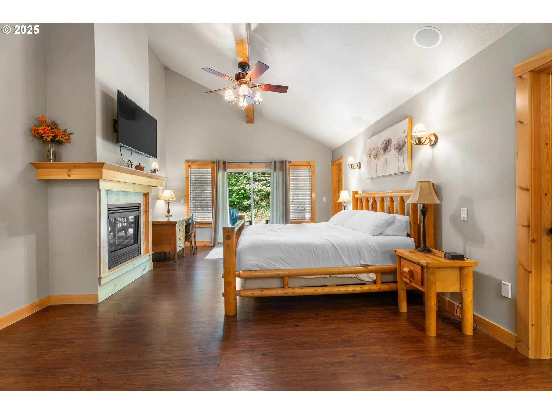 Owner's Suite Bedroom-Main