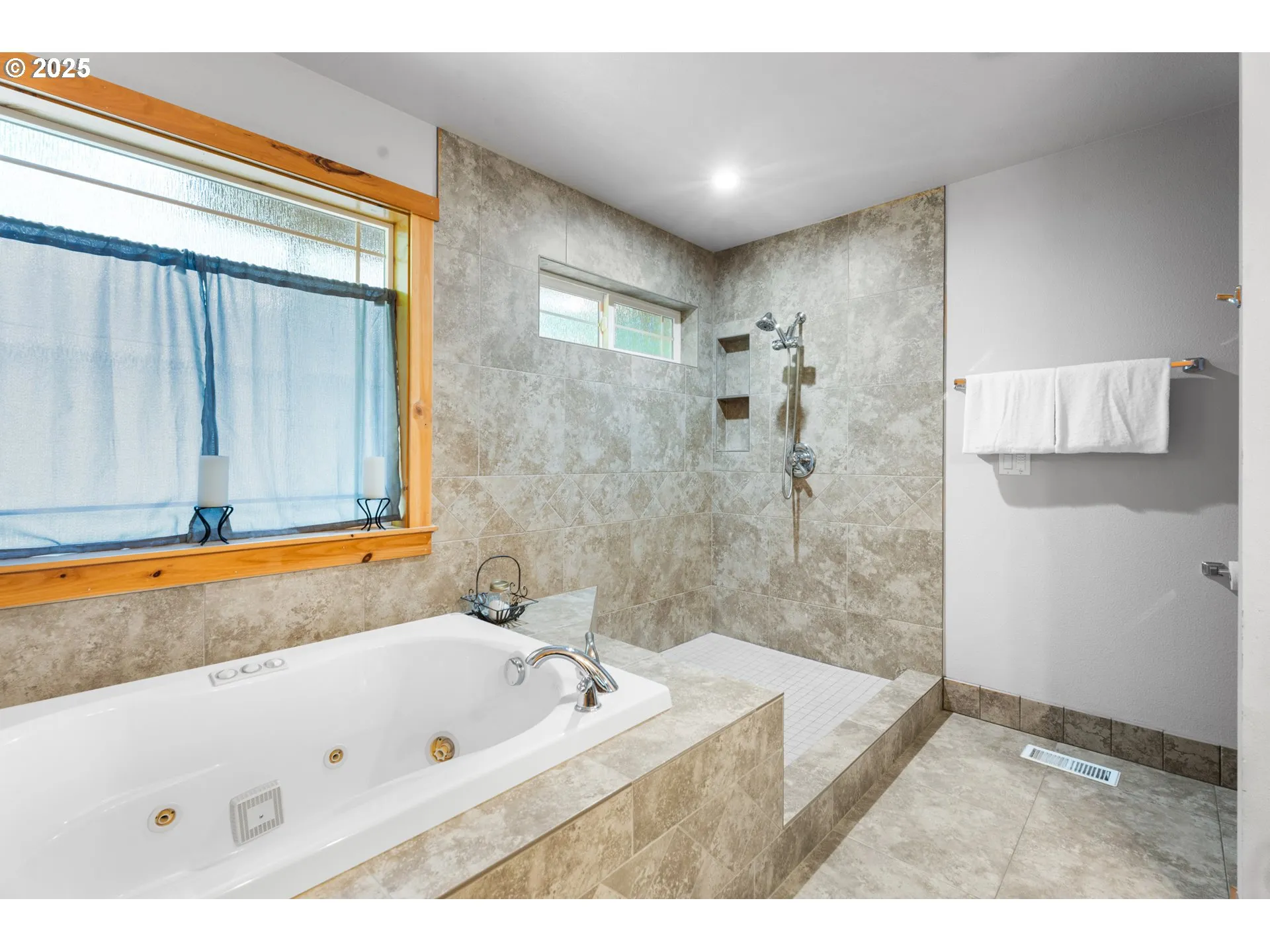 Owner's Suite Bathroom-Full Bathroom