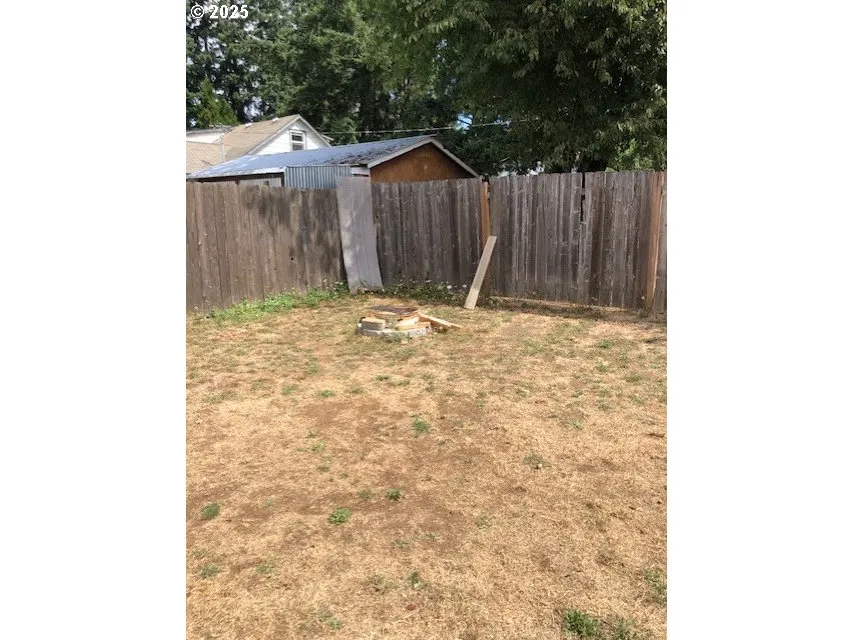 Backyard-Fenced