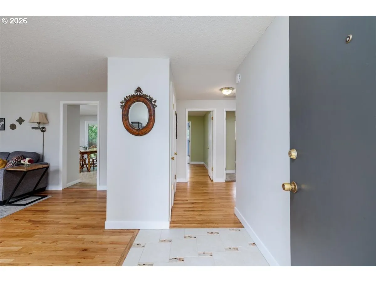 Entrance/Foyer