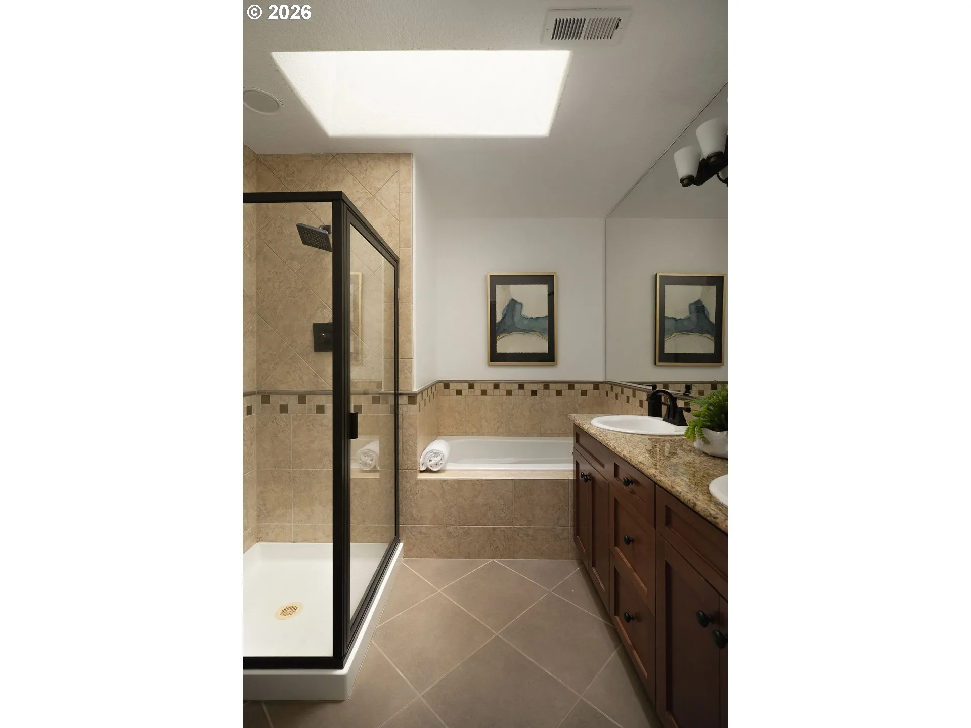 Bathroom, Attached