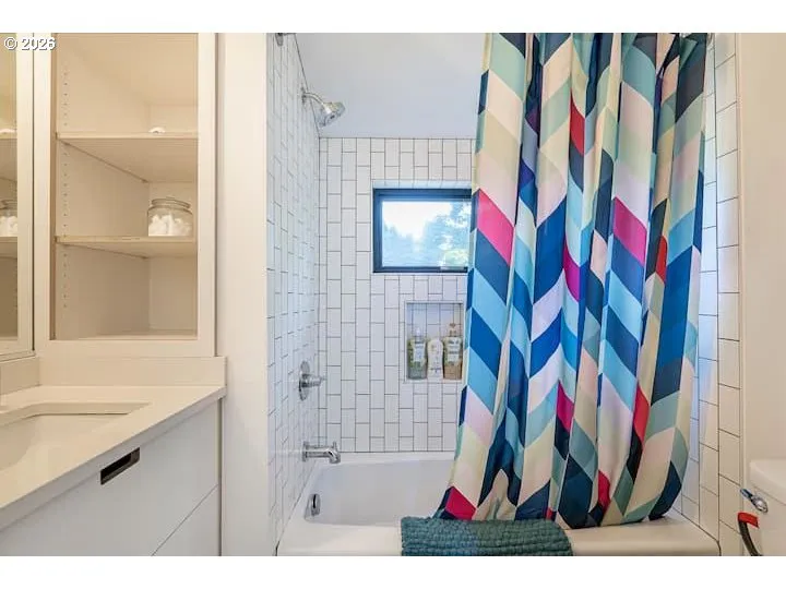 Bathroom-Upper