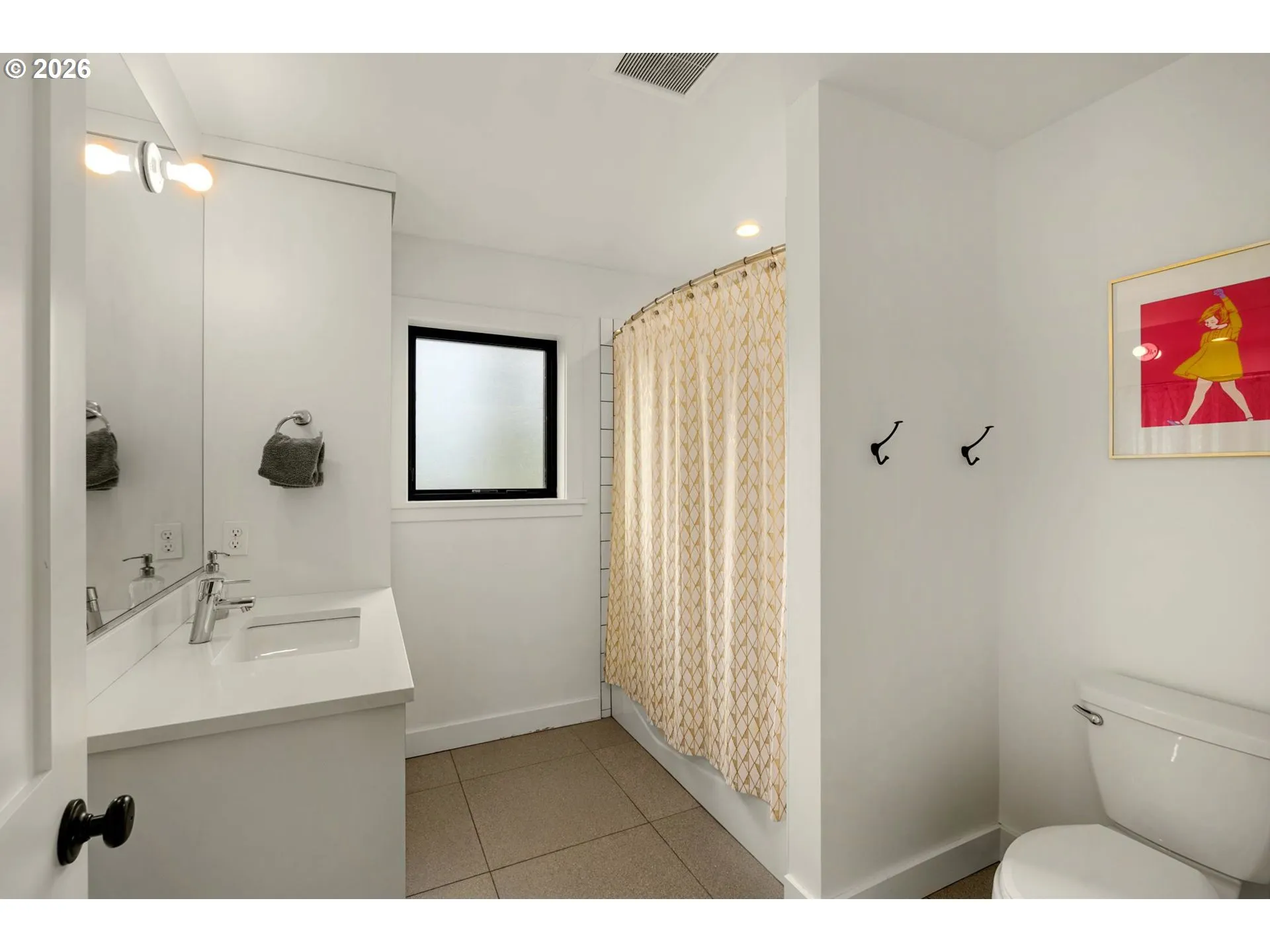 Bathroom-Upper