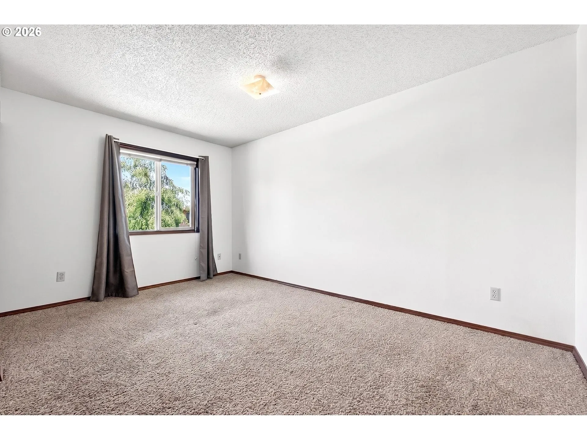 Bedroom, Primary
