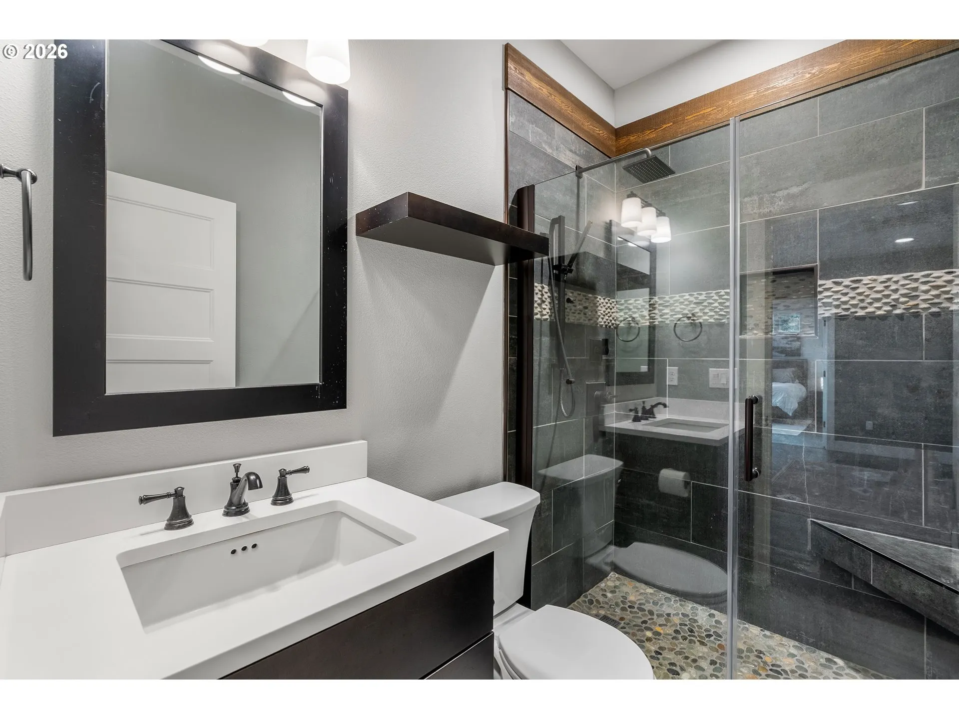 Bathroom-Upper