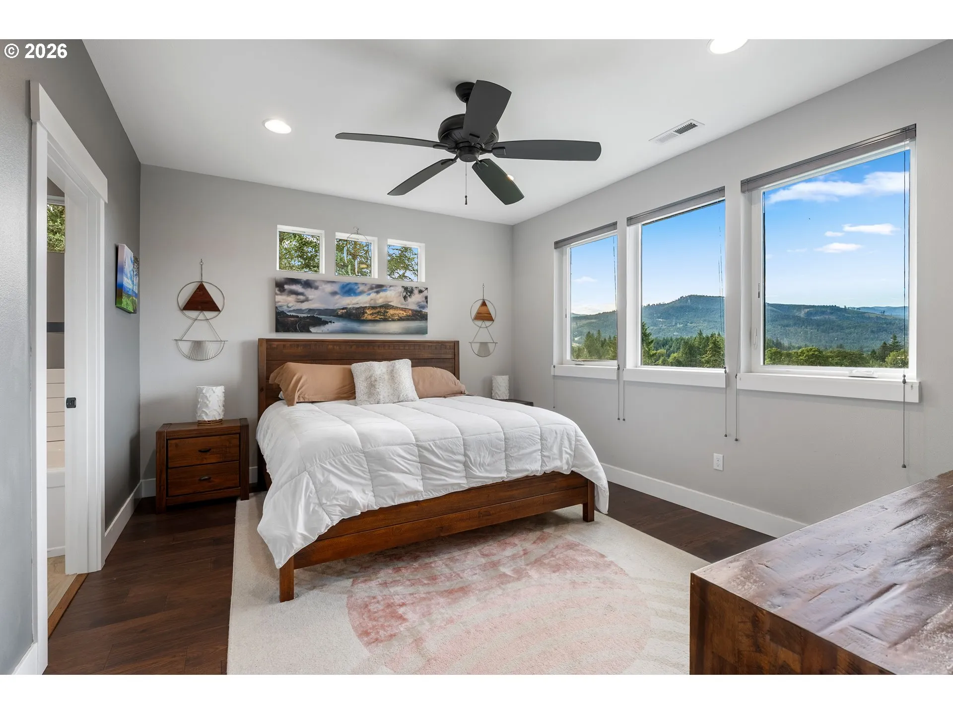 Bedroom, Primary-Upper