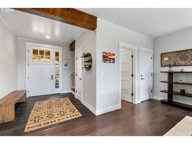 Entrance/Foyer