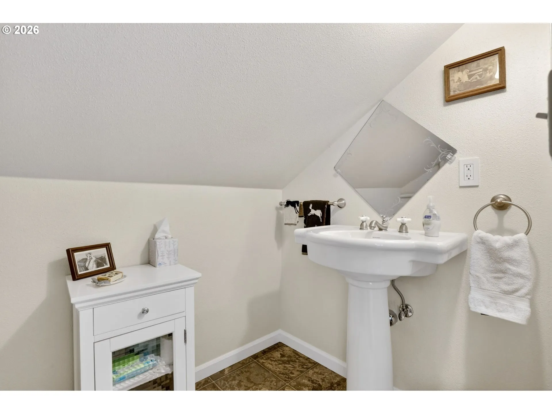 Bathroom, Attached-Half Bath