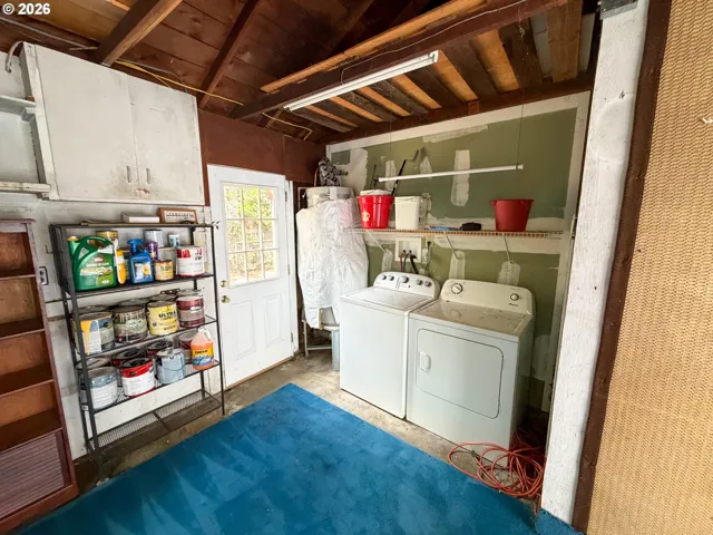 Laundry-Garage