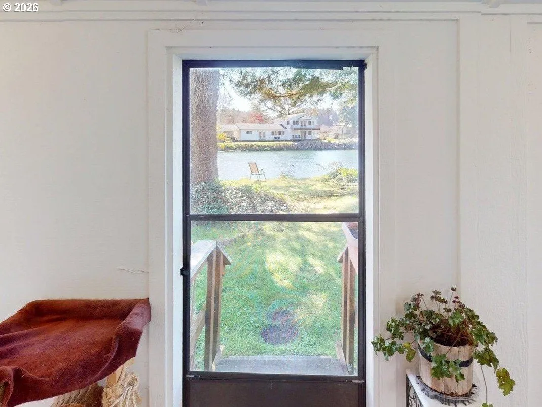 Entrance/Foyer
