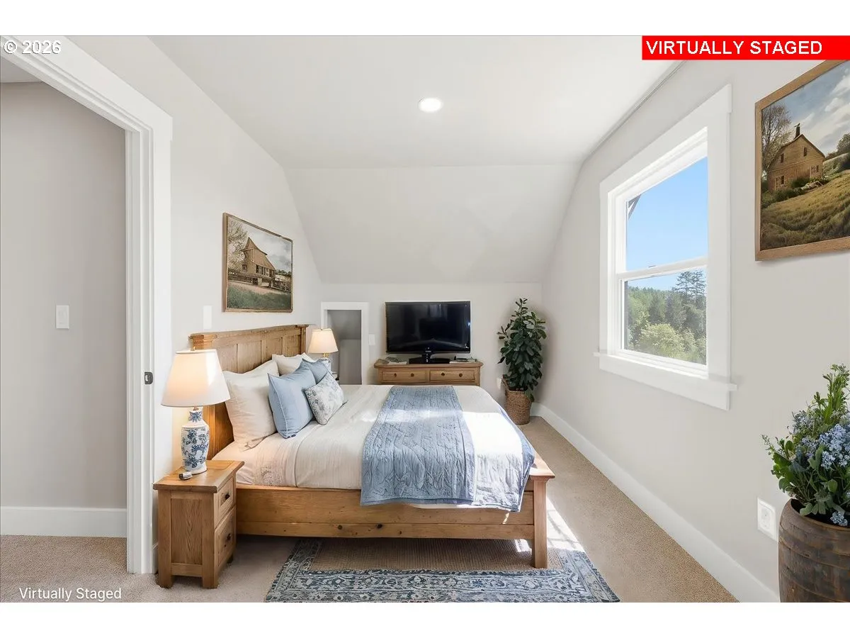 Bedroom, Primary-Upper