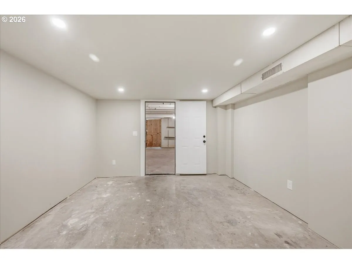 Bonus Room-Lower
