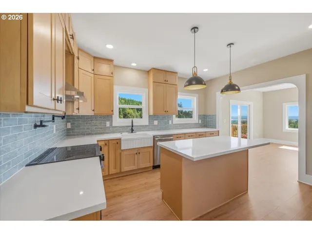 Kitchen-Island