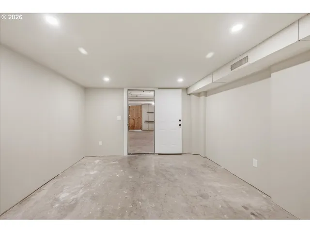 Bonus Room-Lower