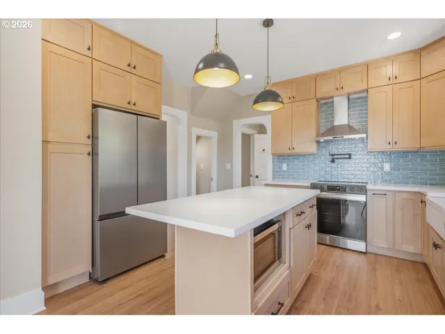 Kitchen-Island