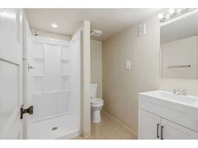 Bathroom-Lower