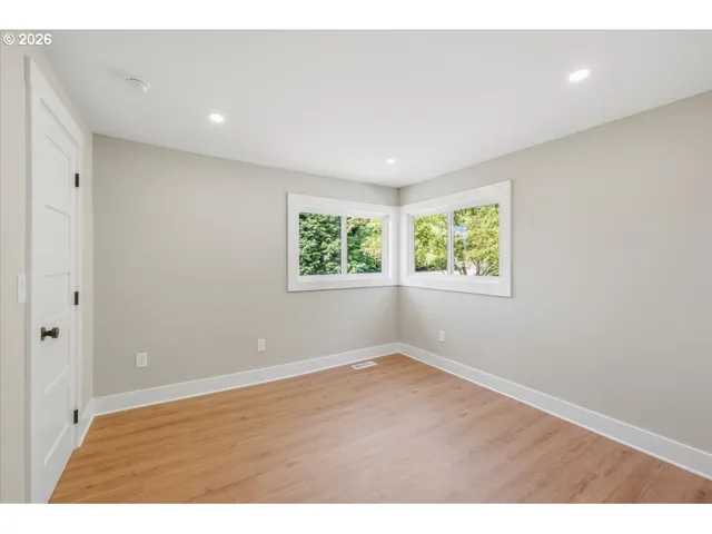 Bedroom-Main