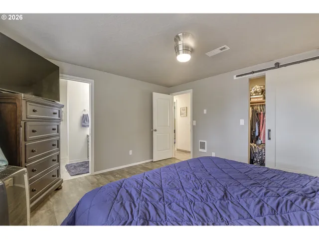 Primary Bedroom-Main