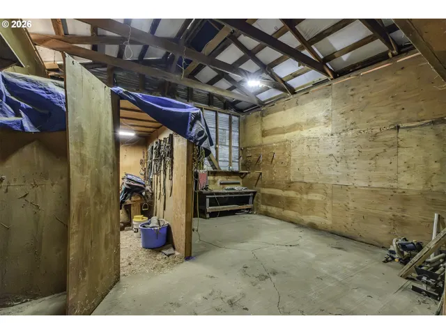 Barn