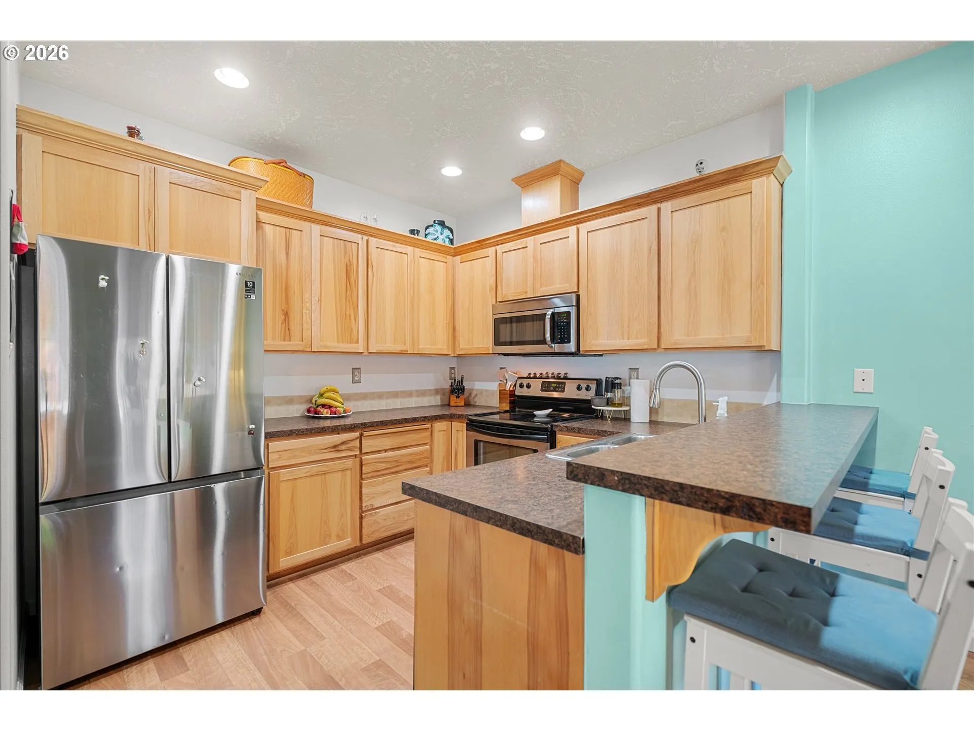 Kitchen-Eating Area