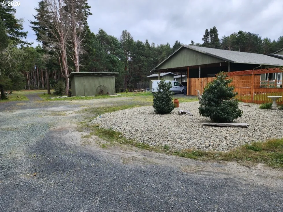 Carport