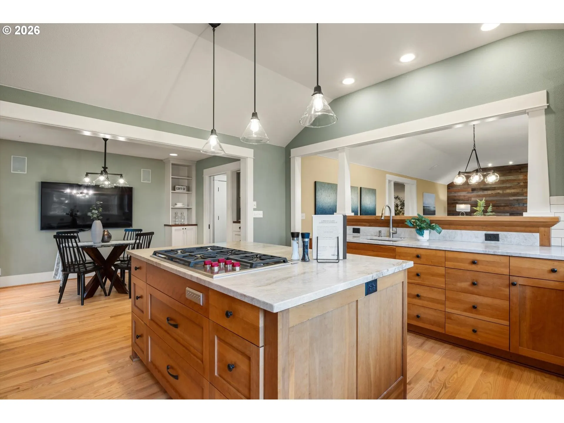 Kitchen-Cooking Island