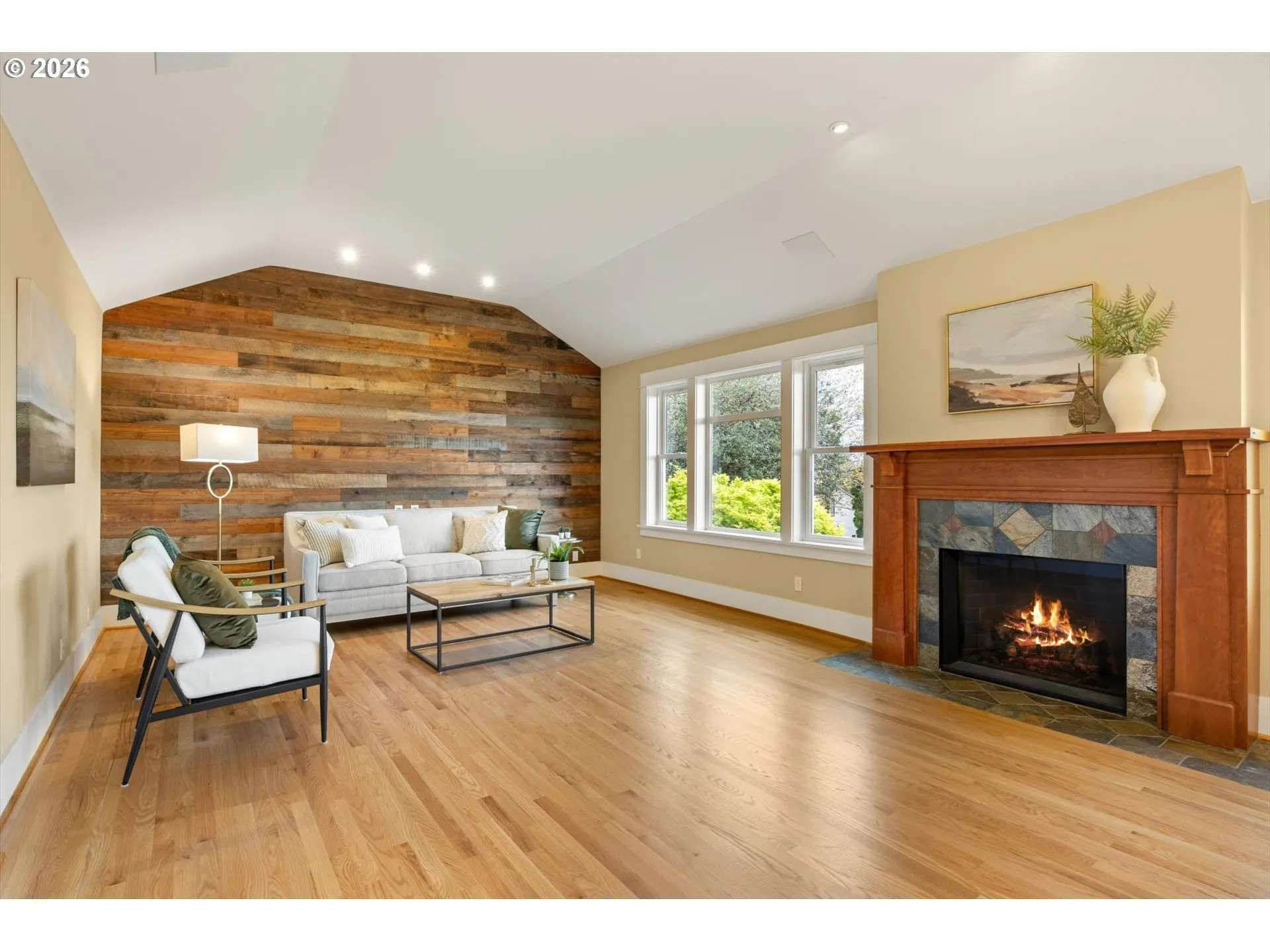 Living Room-Fireplace