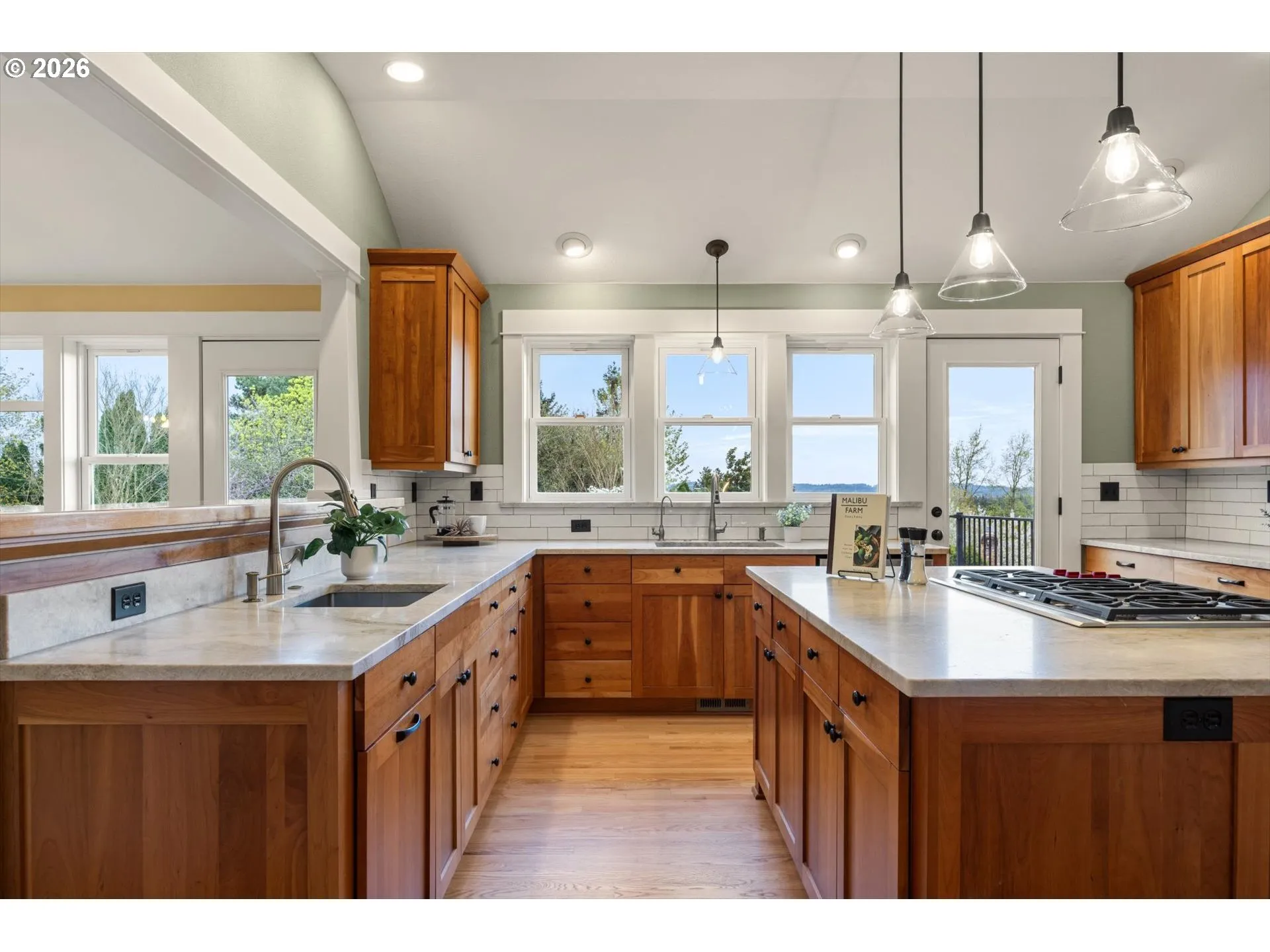 Kitchen-Eating Area