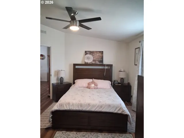 Primary Bedroom-Ceiling Fan