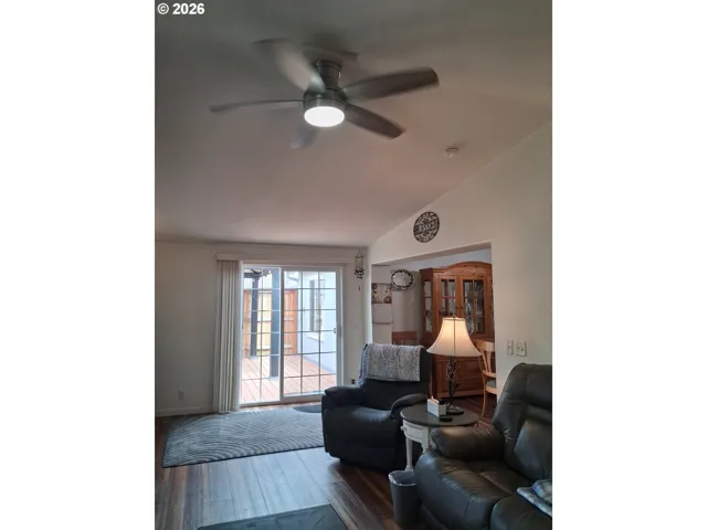 Family Room-Ceiling Fan