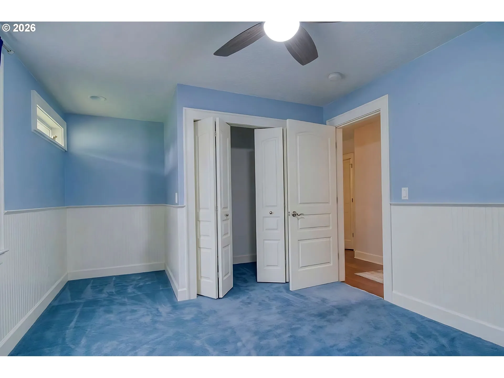 Bedroom-Walk-In Closet