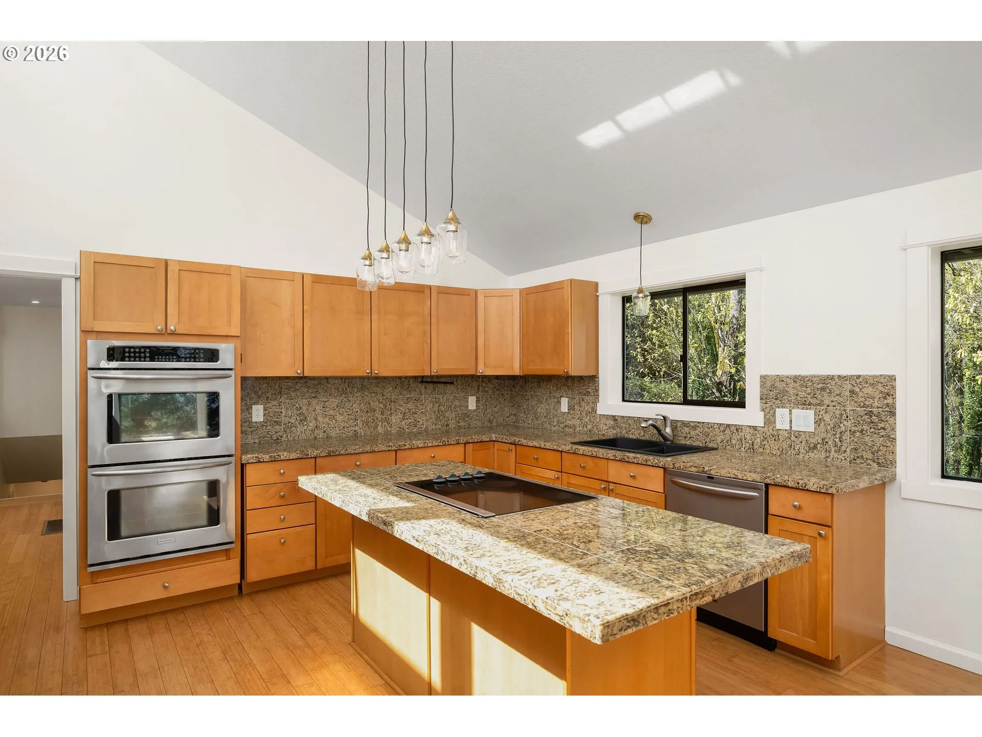Kitchen-Cooking Island