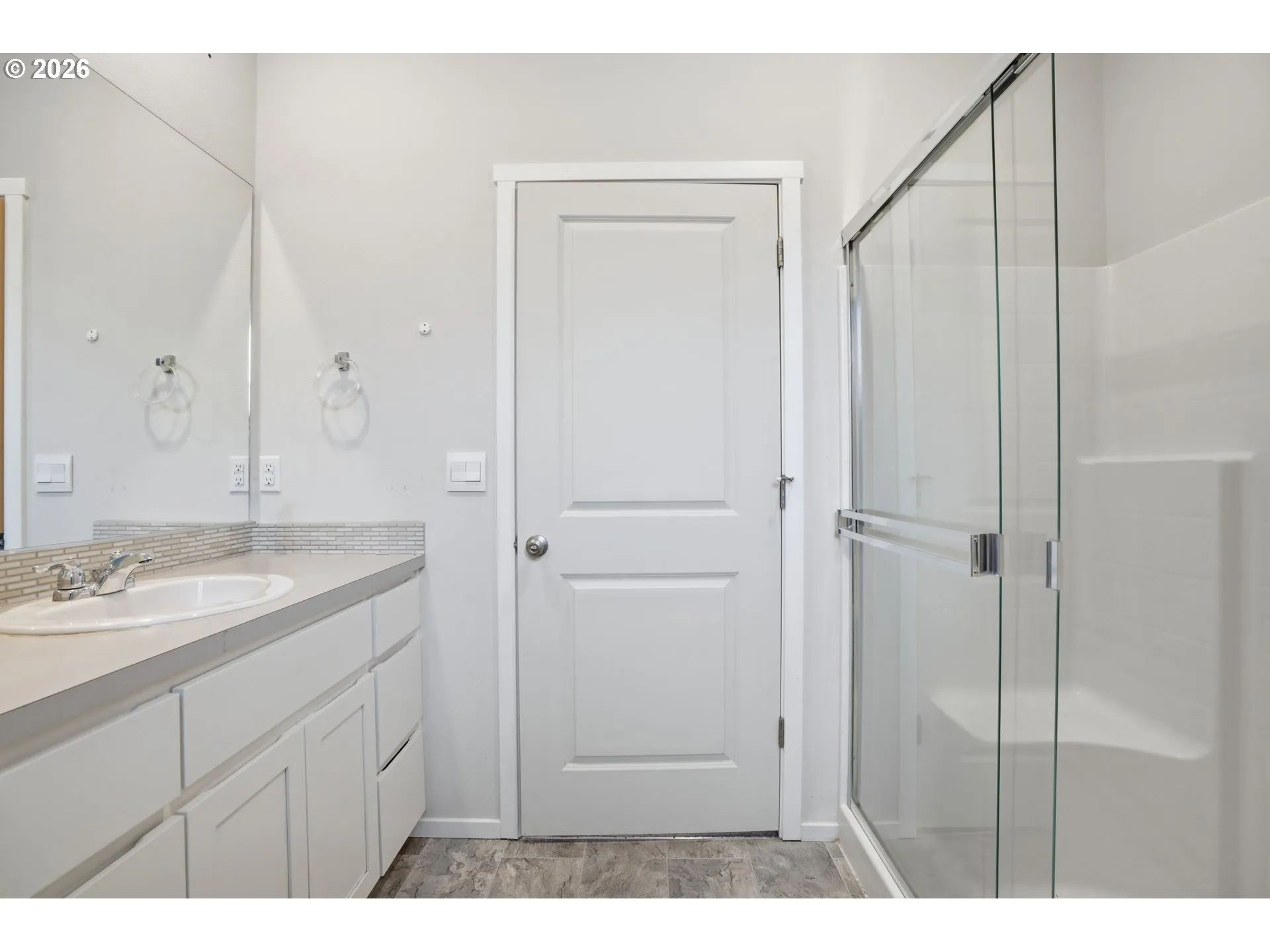 Bathroom, Attached