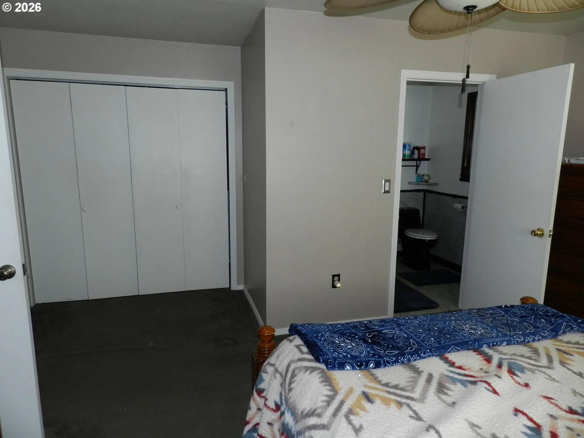 Bedroom, Primary