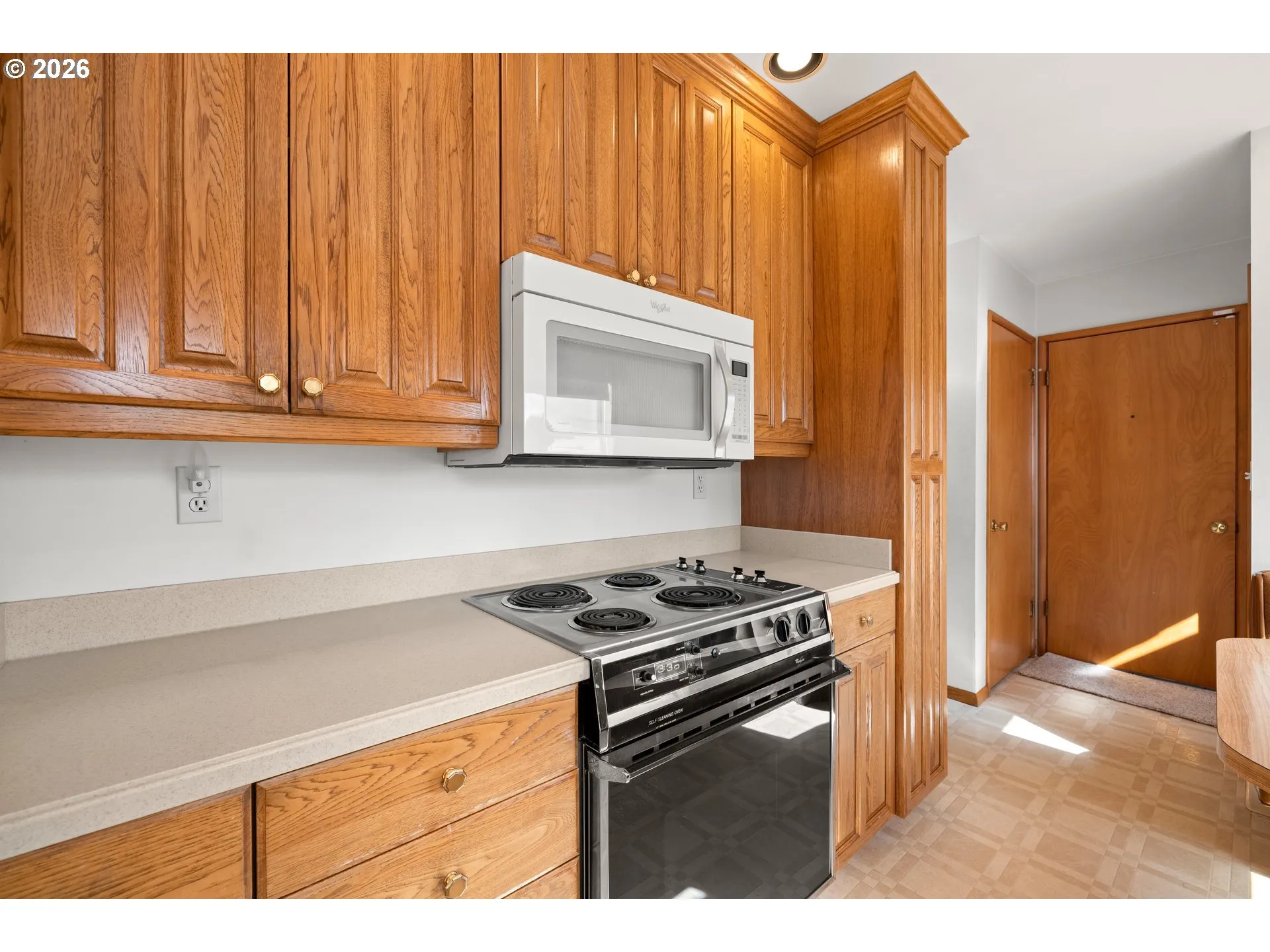 Kitchen-Oven
