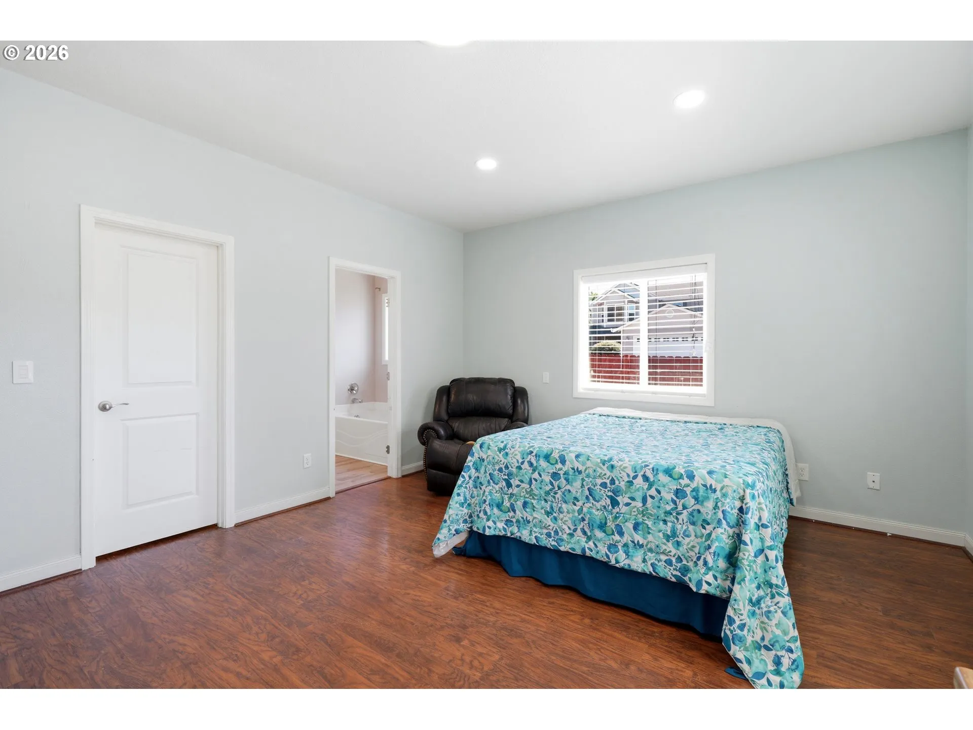Bedroom, Primary