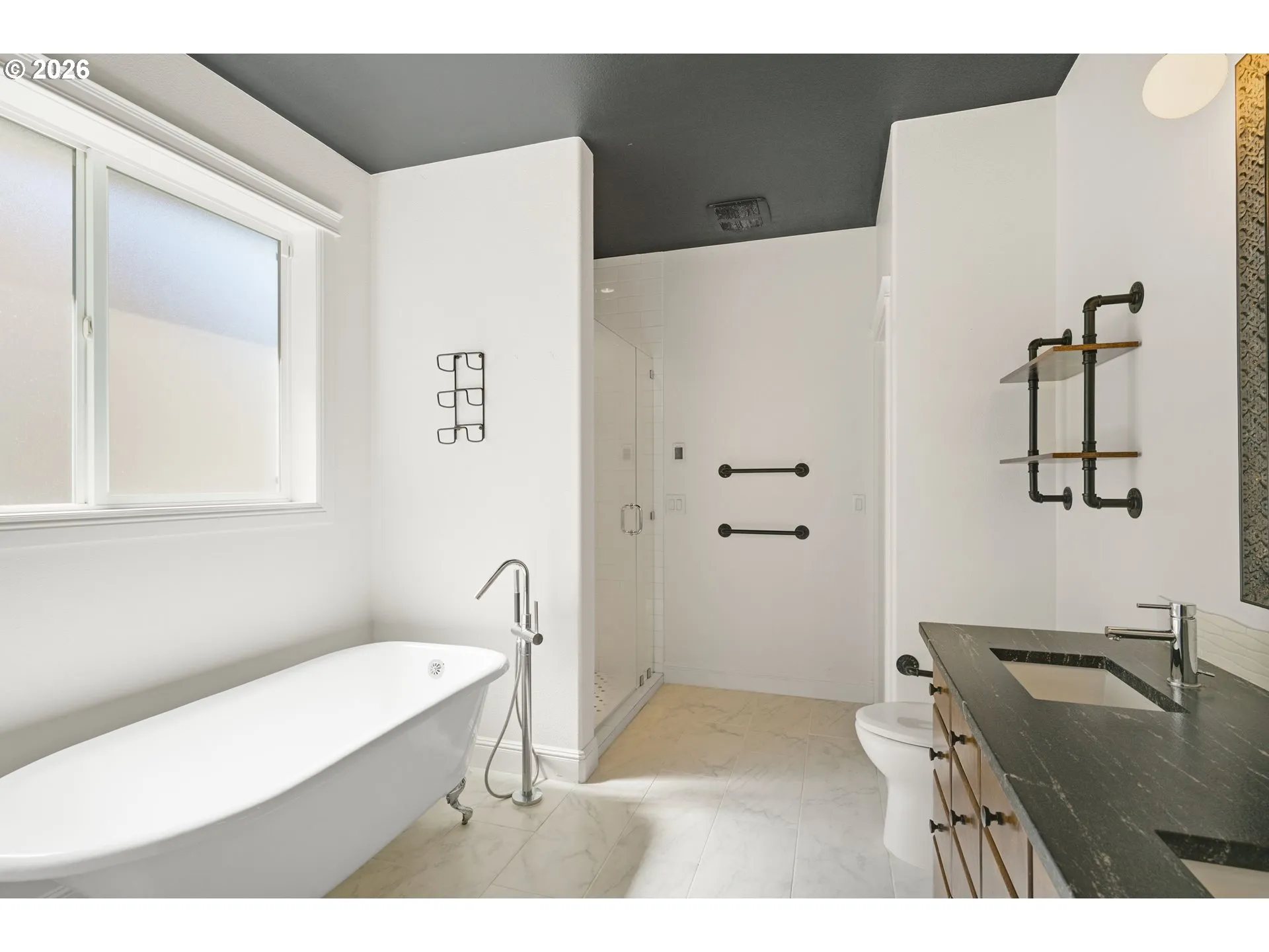 Owner's Suite Bathroom-Garden Tub