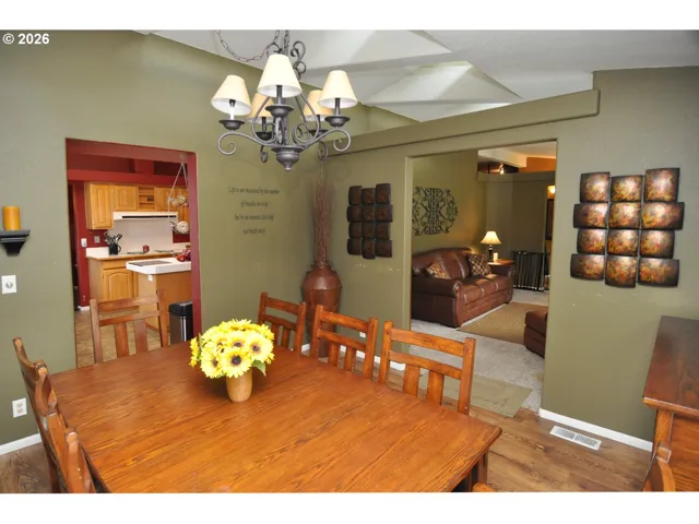 Dining Room-Vaulted Ceilings