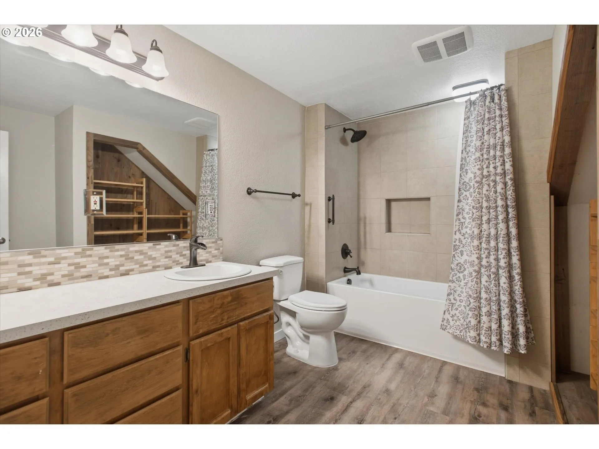 Bathroom-Lower