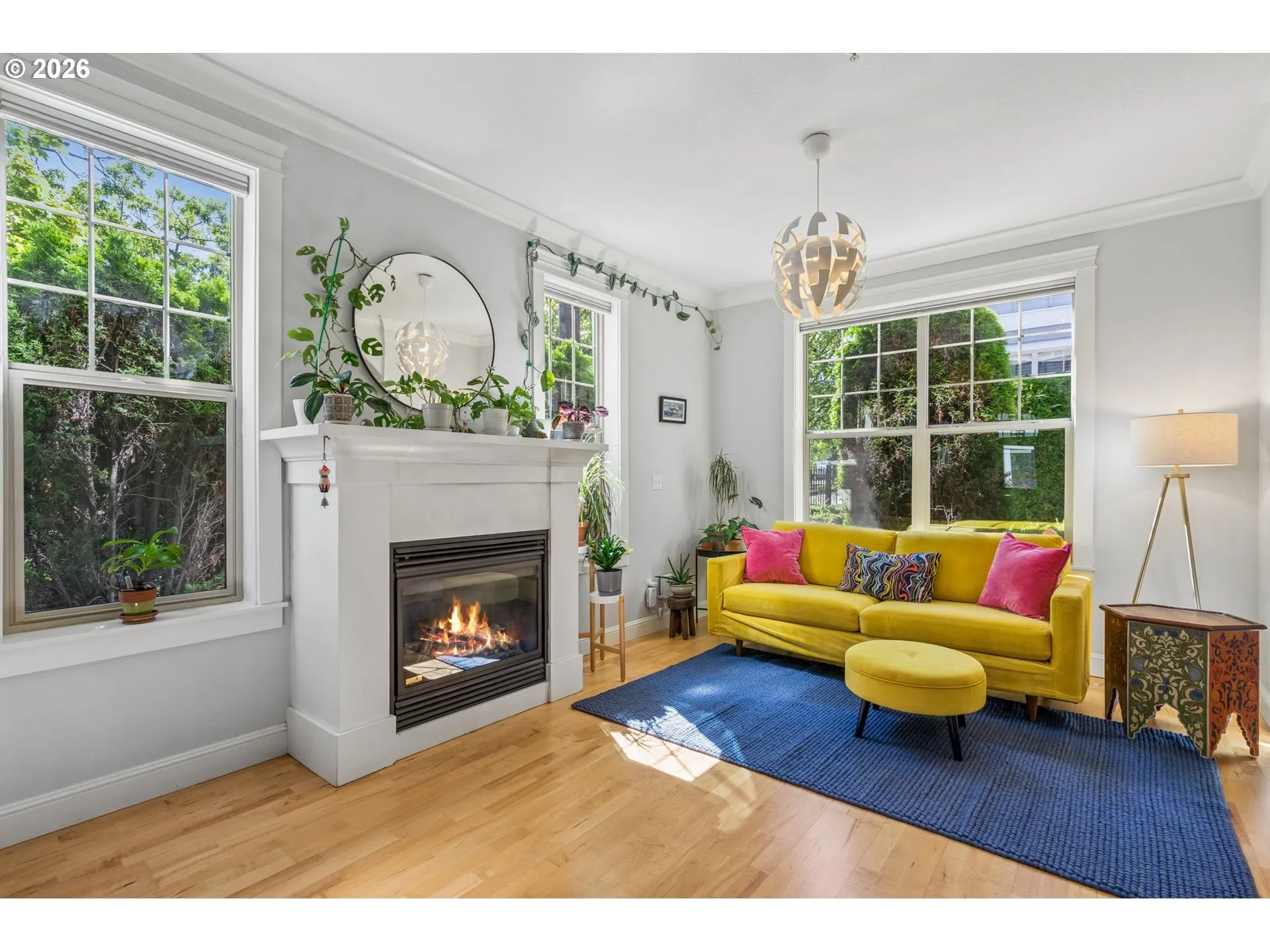 Living Room-Fireplace