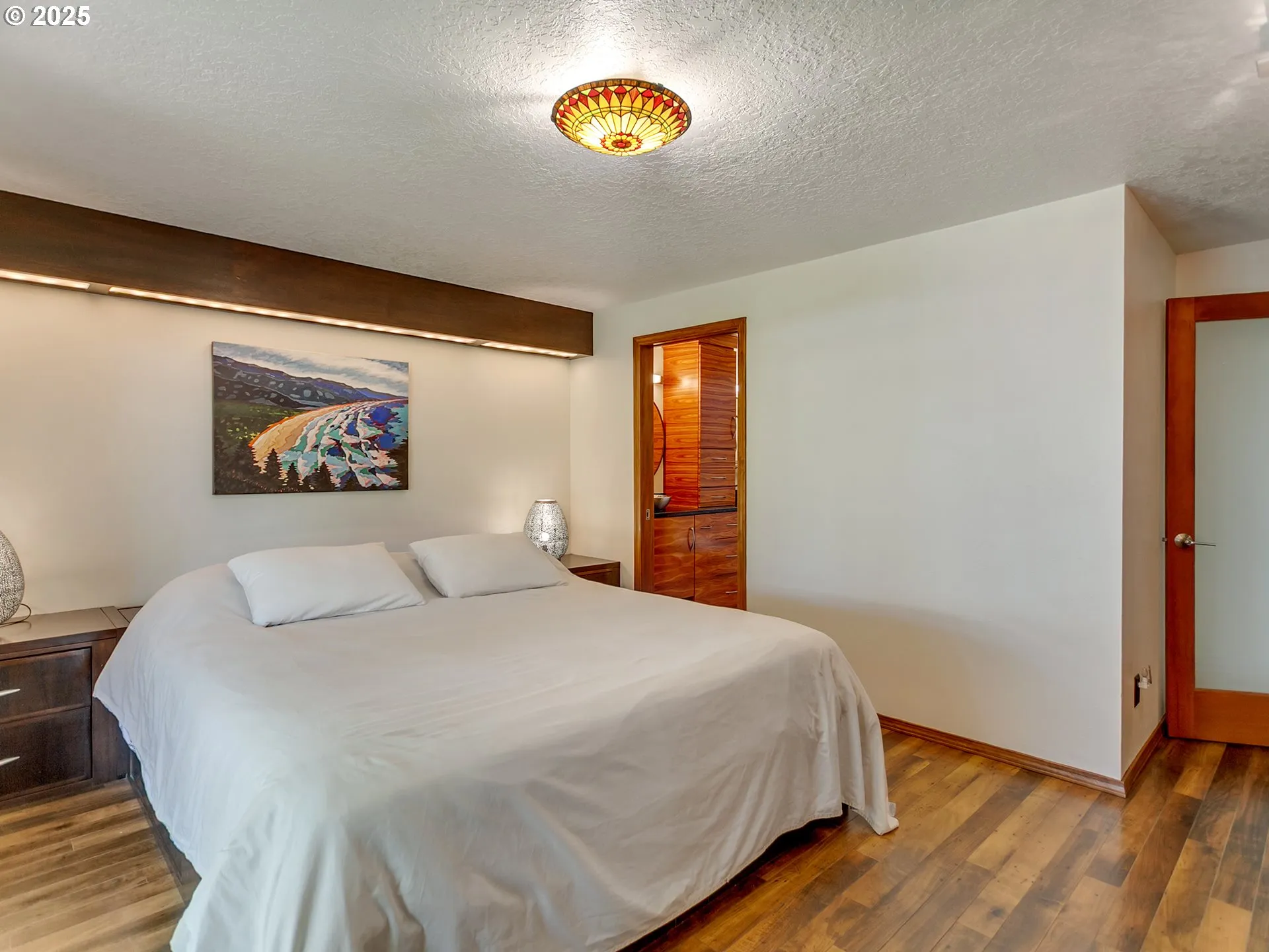 Primary Bedroom-Attached Bathroom