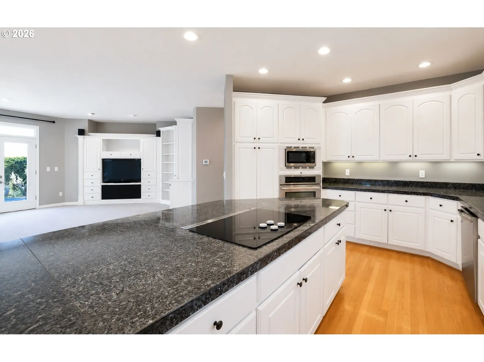 Kitchen-Cooking Island